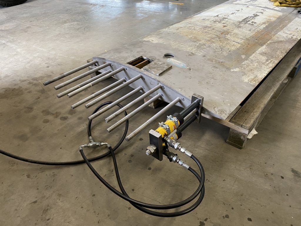 Orüfung von Bolzen für Bleibombe Hubkiel nach Grundberührung